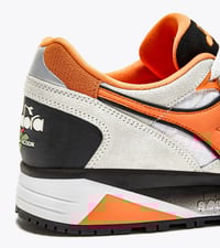 Image 4 of Zapatilla Diadora N9002 en liquidación.