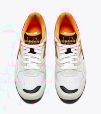 Image 3 of Zapatilla Diadora N9002 en liquidación.