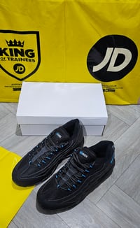 Image 15 of Mens Airmax 95s 