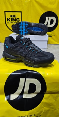 Image 16 of Mens Airmax 95s 