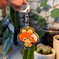 Image 2 of SNOWFIGHT BUN CHARM