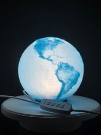 Image 1 of Earth lamp