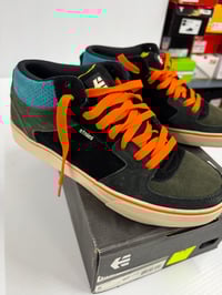 Image 1 of Vintage Etnies faction size 9