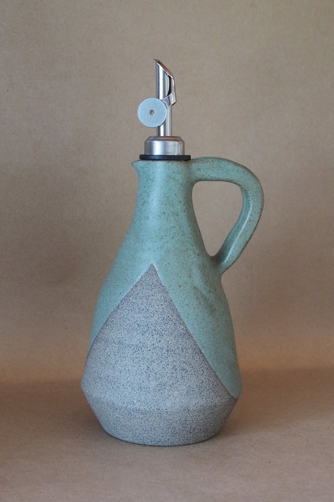 Image of Olive oil bottle - Pouriuri (two sizes)