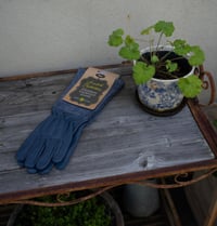 Image 2 of Goatskin Gauntlet Scratch Protector Gardening Gloves