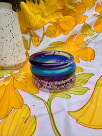 Image 3 of Brune Iris bloom