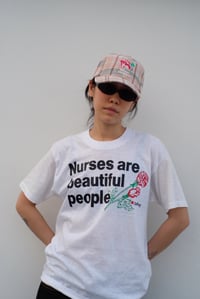 Image 3 of DEN SOUVENIR - Golden Triangle Cap (Salmon Plaid)