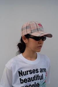 Image 2 of DEN SOUVENIR - Golden Triangle Cap (Salmon Plaid)