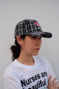 Image 1 of DEN SOUVENIR - Golden Triangle Cap (Black Plaid)