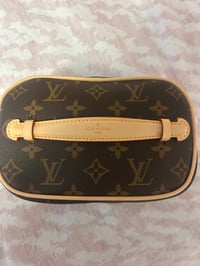 Image 4 of Monroe Vanity Case