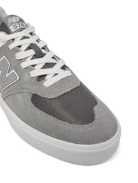 Image 3 of Zapatillas New Balance NM574 en liquidación.