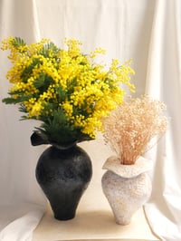 Image 1 of 'Affolante' vase