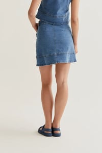Image 4 of FALDA VAQUERA DENIM VOLANTES