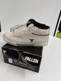 Image 1 of Vintage Fallen Rising Sun size 13