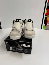 Image 4 of Vintage Fallen Rising Sun size 13