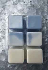 Image 3 of Raindrop- A Rockytop Wax Works exclusive custom houseblend fragrance 