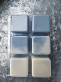 Image 5 of Raindrop- A Rockytop Wax Works exclusive custom houseblend fragrance 