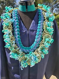 Image 2 of Round Plumeria Money Lei and Velvet Braid Set