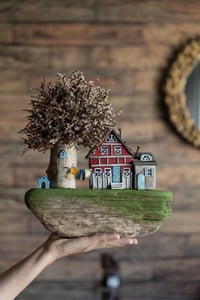 Image 2 of Tree House