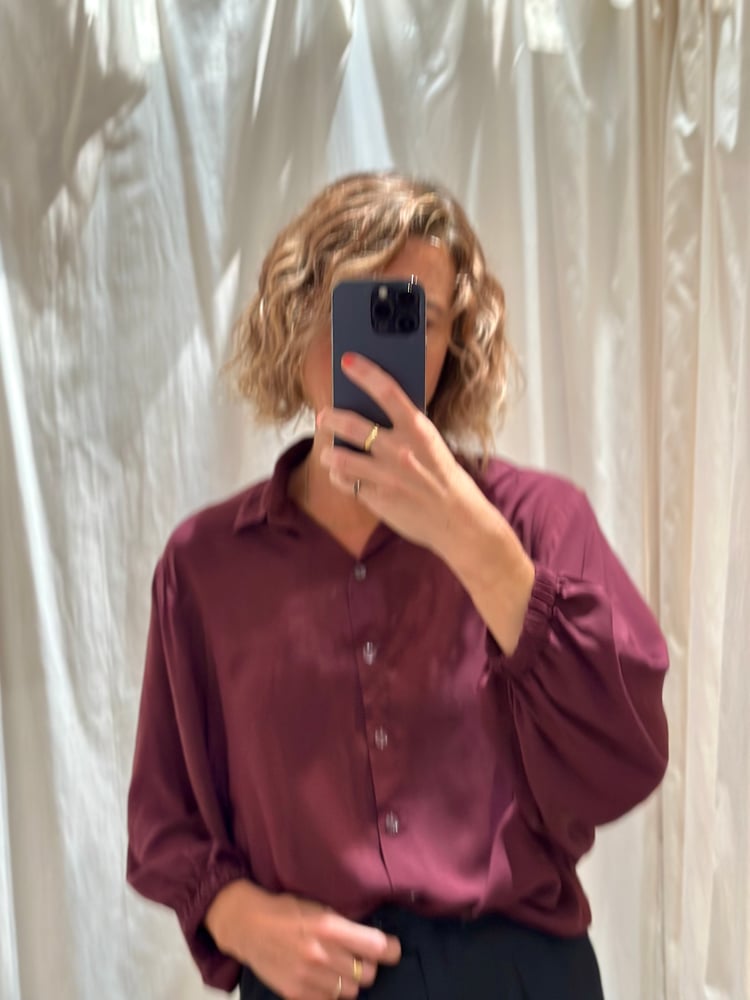 Image of  NINES burgundy shirt IVORI