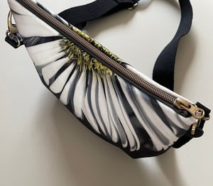Image of White daisy flower, crossbody velvet bag