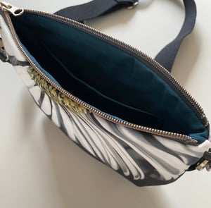 Image of White daisy flower, crossbody velvet bag