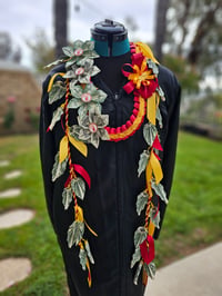 Image 3 of The Signature Maile Lei