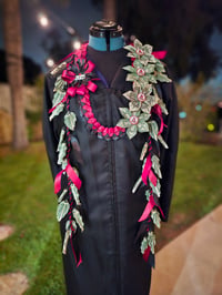 Image 4 of The Signature Maile Lei