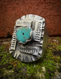 Image 3 of WL&A Heavy Old Style Sterling Silver Royston Heishi Medicine Whirling Log Signet - Size 12