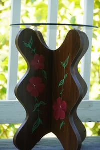 Image 5 of GRACEFUL- table