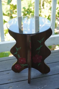 Image 14 of GRACEFUL- table