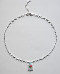 Image 2 of flower bud chain charmer (clear)