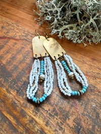 Image 6 of Peaces of Luanda in natural and blue beaded brass  n54