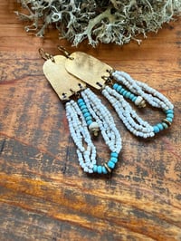 Image 16 of Peaces of Luanda in natural and blue beaded brass  n54