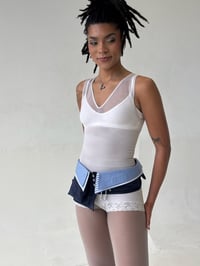 Image 2 of the TIFFANY utility belt in blue