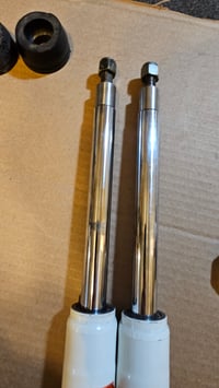 Image 4 of Tokico Adjustable Gas Shocks - 280z - BZ3012 / BZ3013