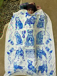 Image 3 of LP3 Pinta Pitties Twin Fleece Cholo Blanket