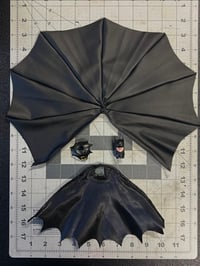 Image 5 of McFarlane Batman Returns / 89 Wired Cape