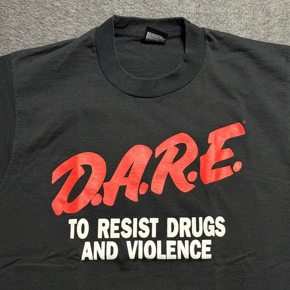 Image of 1990s Dare Resist Drugs and Violence Graphic Tee (M)