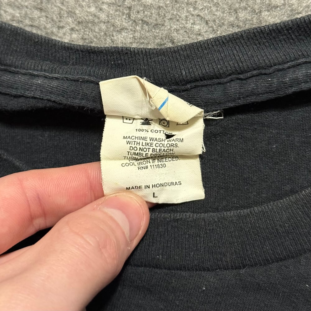 Image of 2000s Portal 2 Video Game Promo Graphic Tee (L)