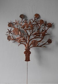 Image 1 of Coral with shells and galleons