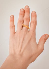 Image 4 of Bague entrelacs