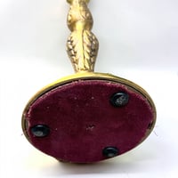 Image 13 of Lampe oeuf d'autruche sur pied en bronze ancien  - Cabinet de curiosités