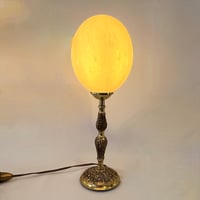 Image 3 of Lampe oeuf d'autruche sur pied en bronze ancien  - Cabinet de curiosités