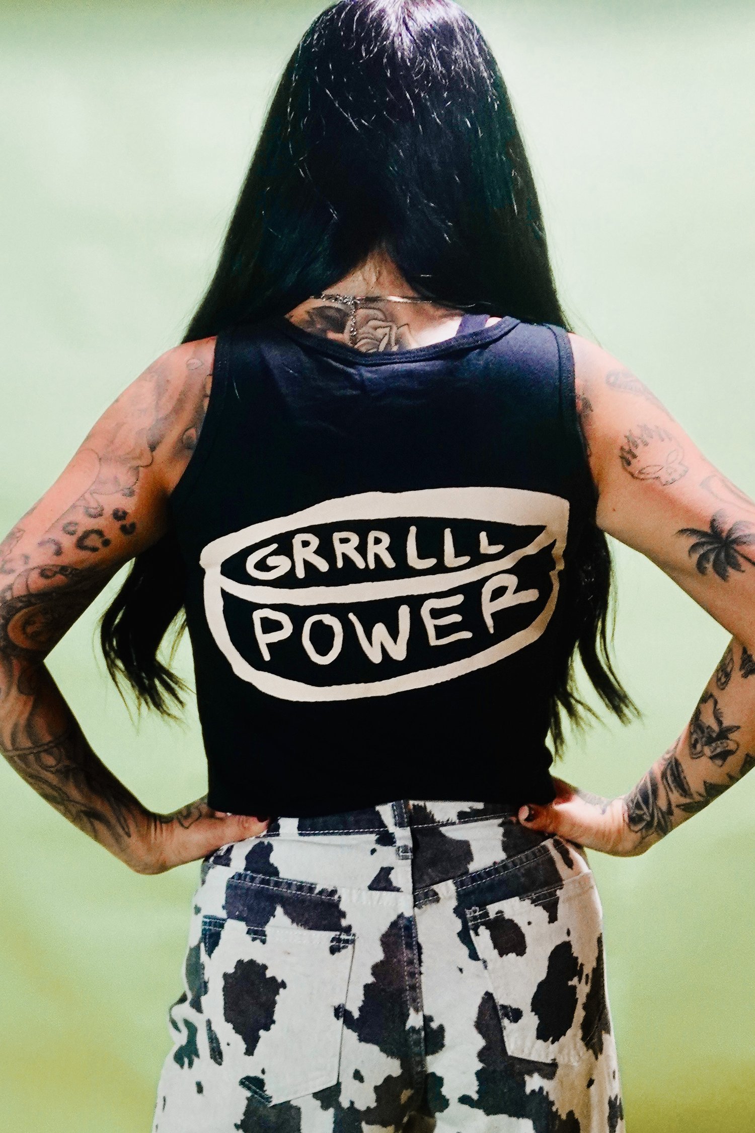 Image of " TOUT LE MONDE REGARDE LE SPORT FÉMININ " T-Shirts ( Homme & Femme ), Camisoles & VNeck ( Fem )