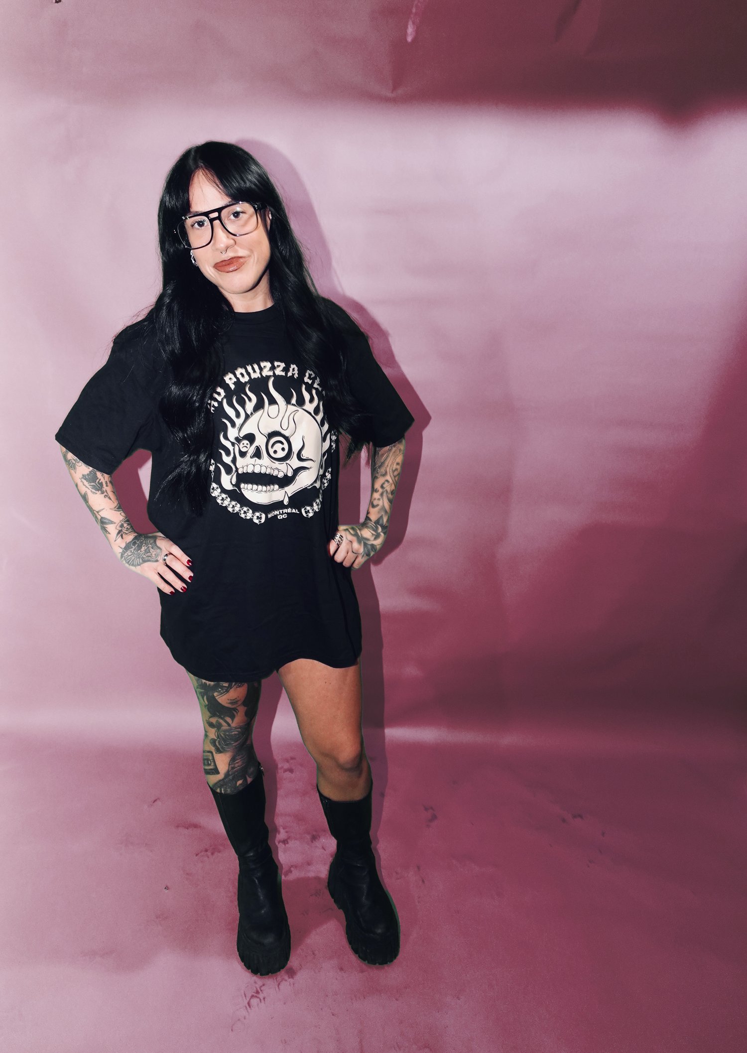 Image of T-shirt " SAD POUZZA CLUB" T-shirt basic ( Beige sur noir / Beige on black )