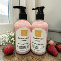Strawberries & cream body wash 