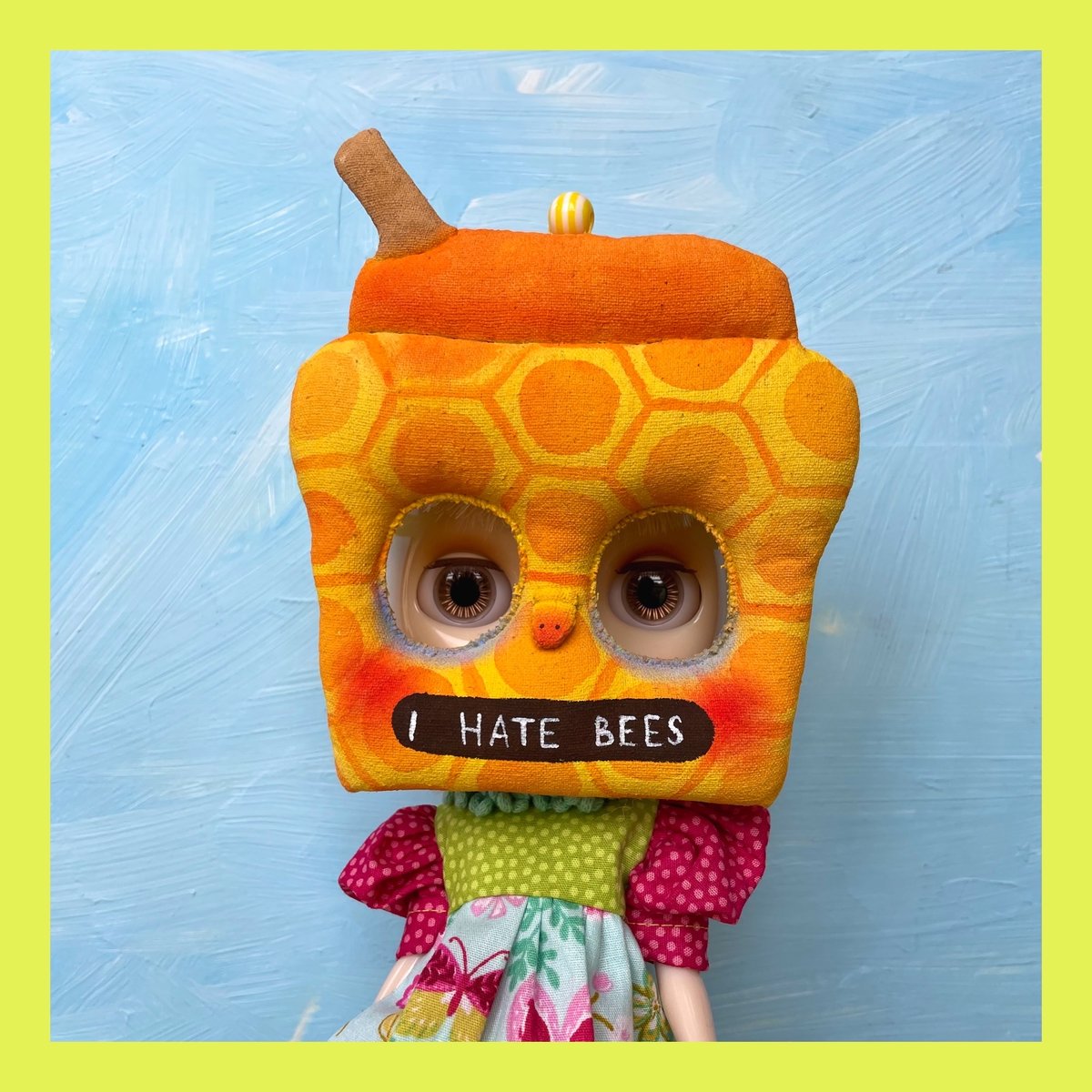 Image of Honey Pot Blythe Mask I Hate Bees