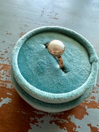 Image 6 of 14k rose and yellow gold pearl ring . size 6.5