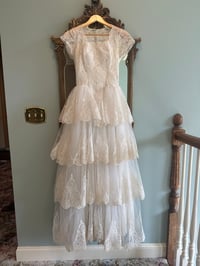 Image 13 of 1950s Tiered Elegance 